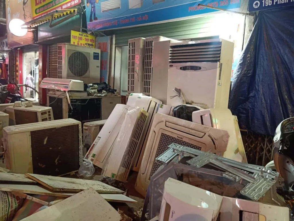 Nguồn hàng điều hòa cũ dồi dào tại kho bãi