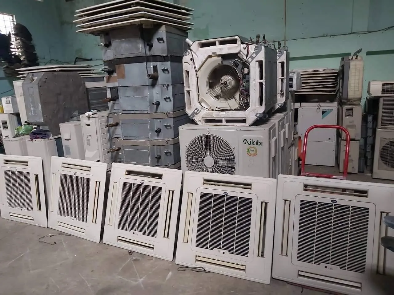 Kho hàng điều hòa cũ miền Bắc luôn sẵn sàng phục vụ