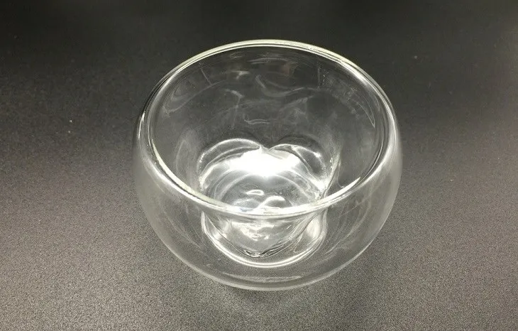 Bát thủy tinh chịu nhiệt Luminarc với ký hiệu microwave-safe rõ ràng