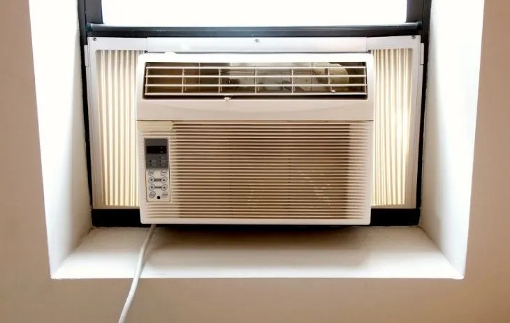Vị trí lắp đặt điều hòa cửa sổ cần đảm bảo không gian phía sau thông thoáng để thoát nhiệt