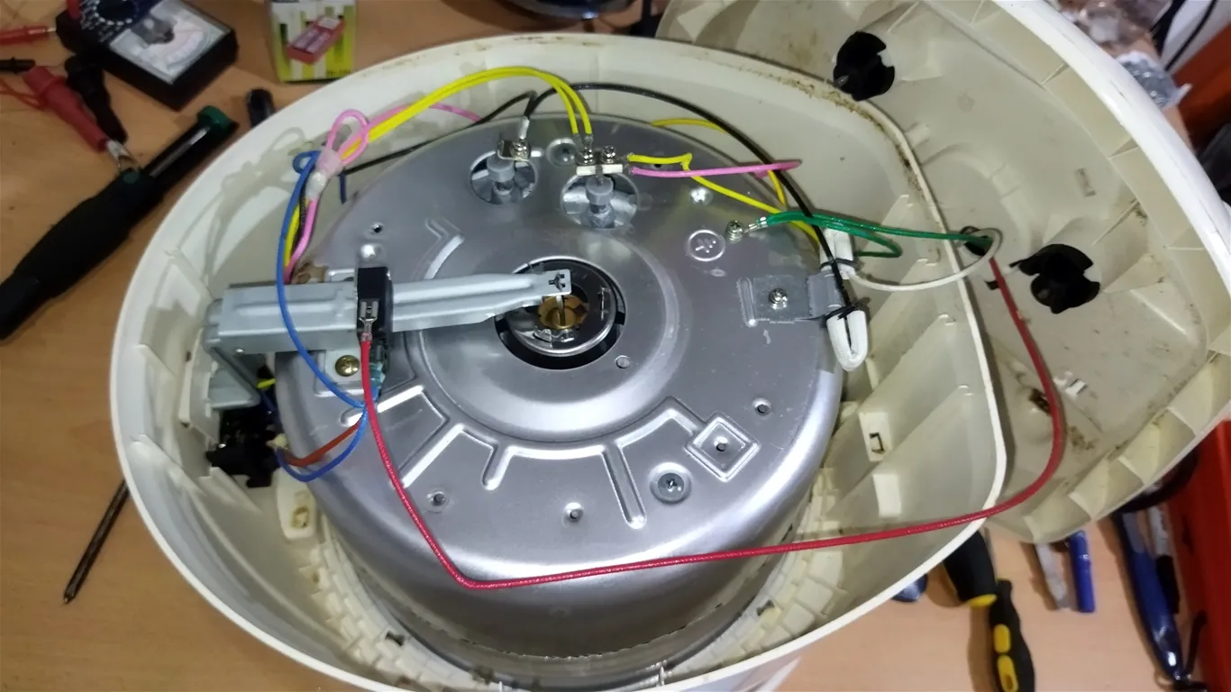 Mạch điện đáy nồi cơm điện bị hở hoặc đứt là nguyên nhân chính gây lỗi E3