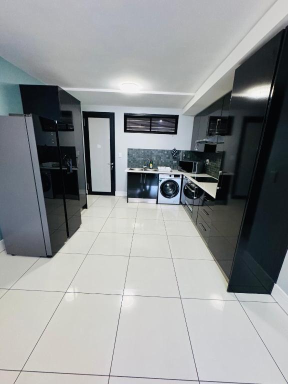 Giá Thay Màn Hình Tivi Samsung 43 Inch: Chi Phí Cập Nhật & Lựa Chọn Thông Minh