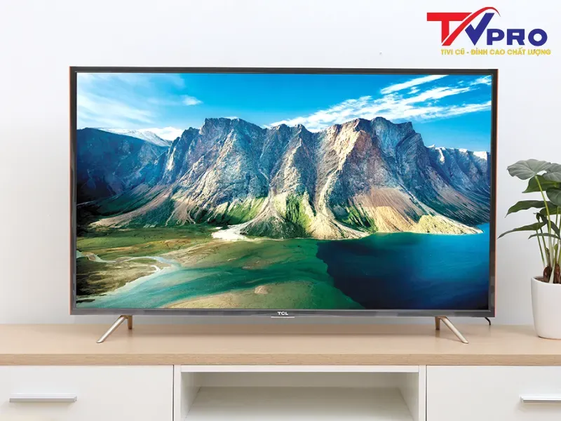 Thiết kế tivi TCL hiện đại, sang trọng