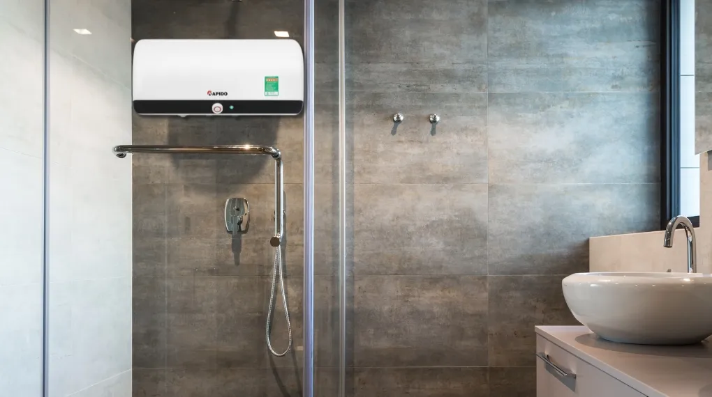 Bình nóng lạnh Rapido 30L với van xả cặn và cầu dao ELCB