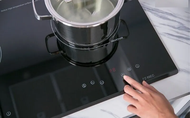 Nhận biết bếp từ bị chập chờn