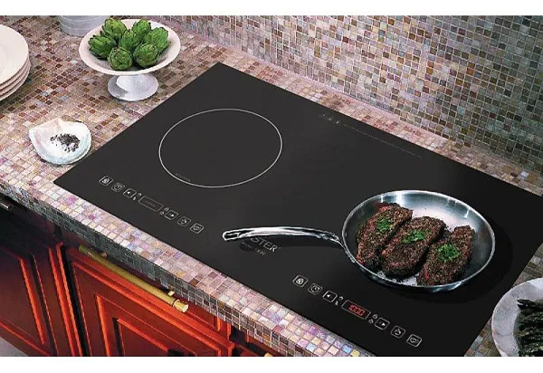 Bếp từ Faster FS-2C thiết kế hiện đại với 2 vùng nấu độc lập