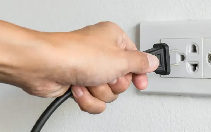 Bếp từ hoạt động yếu có thể do điện áp thấp - ưu tiên dòng bếp ổn định như Mallorca MH-7320I