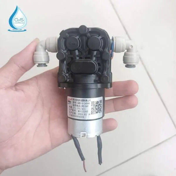 Bơm hút bình Toshiba 24V