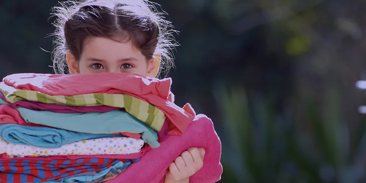 Hướng dẫn vệ sinh định kỳ ngăn chứa nước giặt của máy giặt samsung