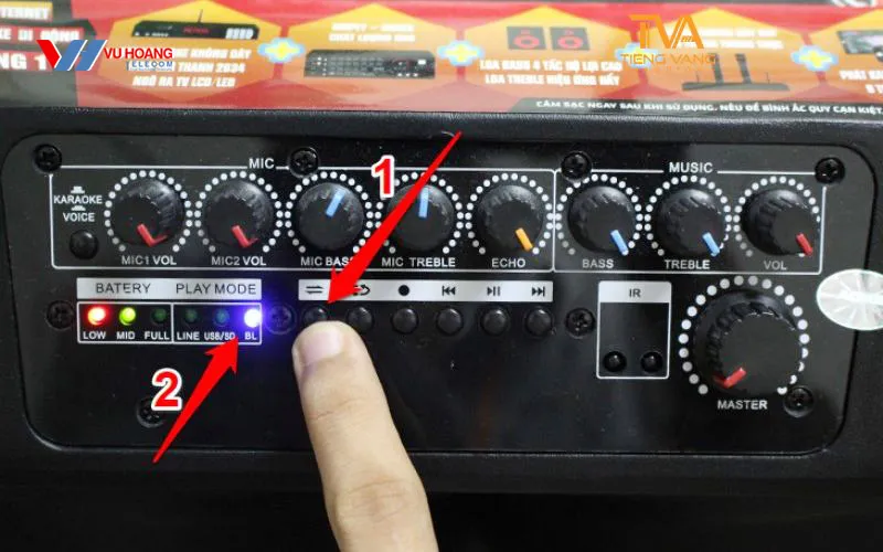 Thao tác cài đặt trên màn hình tivi để bắt đầu tìm kiếm loa kéo karaoke