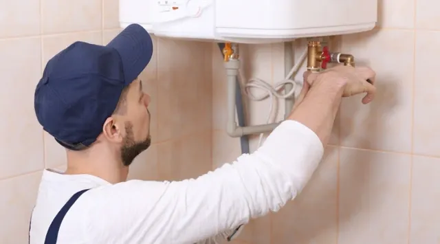 Thay dây nguồn bình nóng lạnh