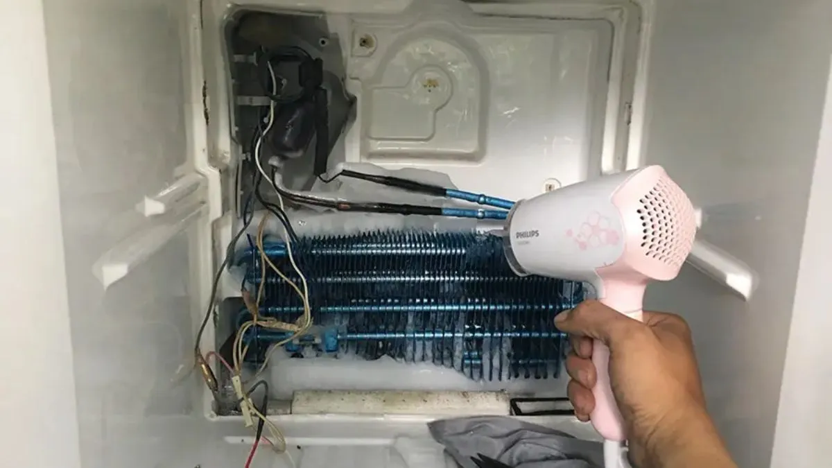 Tủ lạnh bị rò rỉ gas
