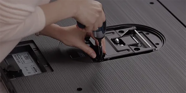 3. Hướng dẫn lắp giá treo tivi Samsung 43 inch đúng cách