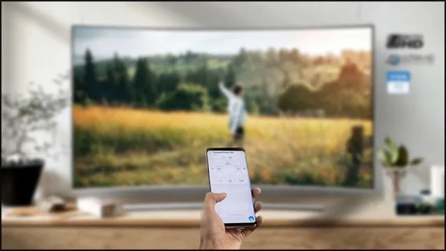 Sử dụng ứng dụng trên điện thoại để thực hiện cách mở tivi sony không cần điều khiển