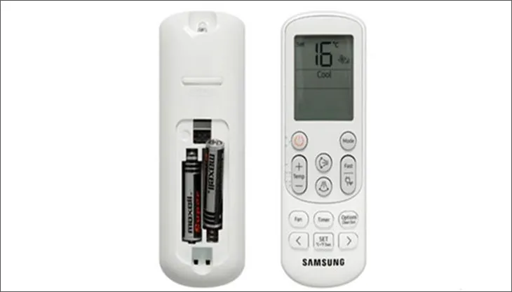 Remote máy lạnh Samsung cần tháo pin và chờ 3-5 phút để reset hoàn toàn