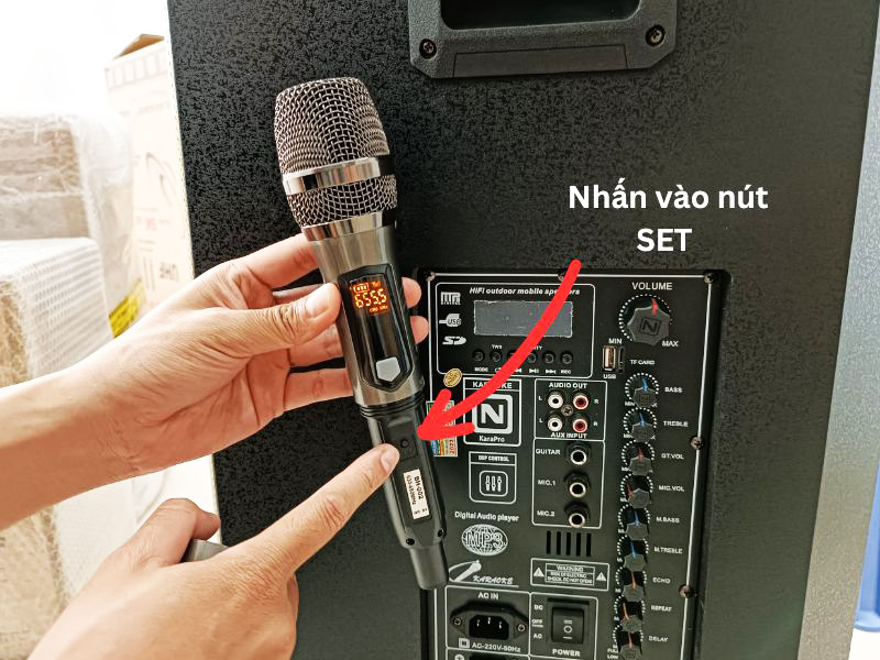 Hướng Dẫn Chi Tiết cách kết nối mic với tivi An Toàn Và Hiệu Quả