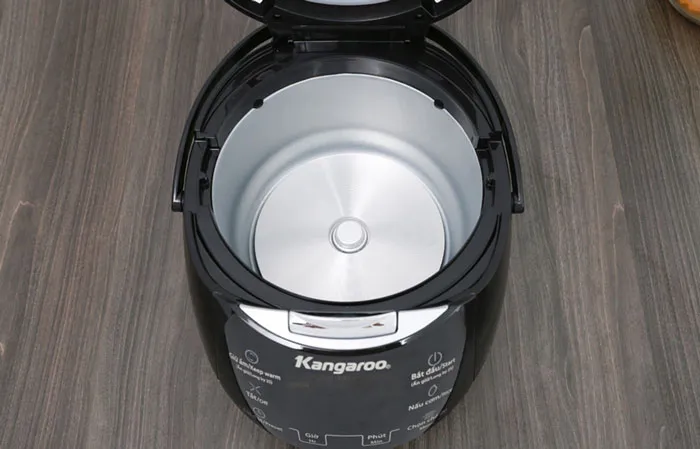 Vệ sinh nồi cơm Kangaroo KG565