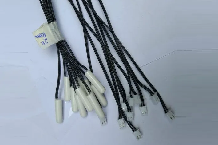 Cảm biến tủ lạnh Sharp có trị số ngăn đá và ngăn mát từ 1,76 – 2K.