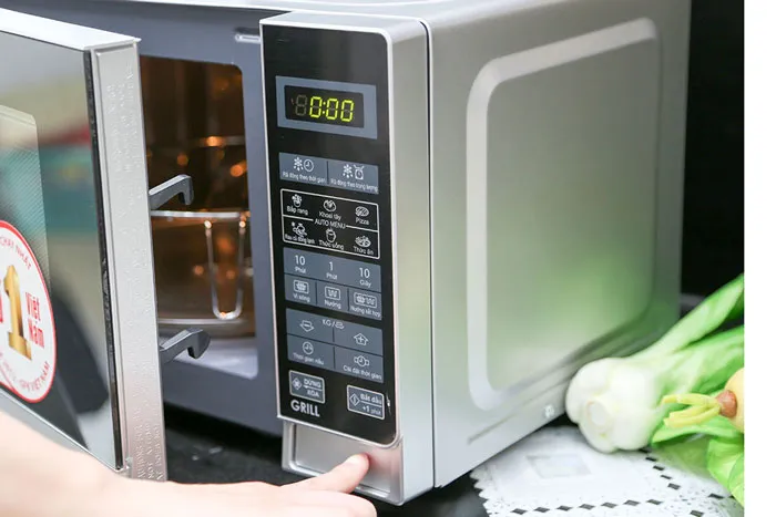 Chi tiết bảng điều khiển điện tử trong sơ đồ cấu tạo lò vi sóng mới nhất 2026