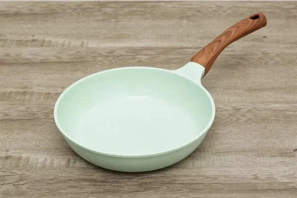 Cấu tạo lòng chảo nhôm Greencook 24cm vân đá Granite cao cấp