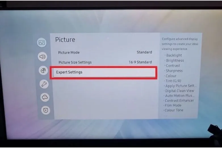 Tắt tông màu đen