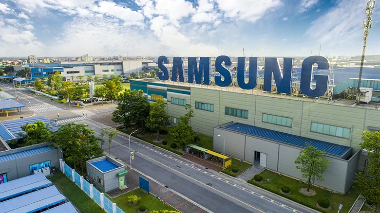 Máy giặt Samsung với thiết kế hiện đại