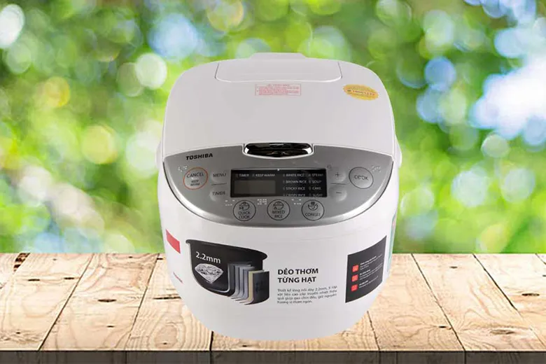Thiết kế hiện đại của nồi cơm điện Toshiba RC-18DH1NV thế hệ mới 2026