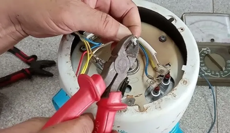 Vị trí cầu chì nhiệt trong nồi cơm điện và cách tháo lắp