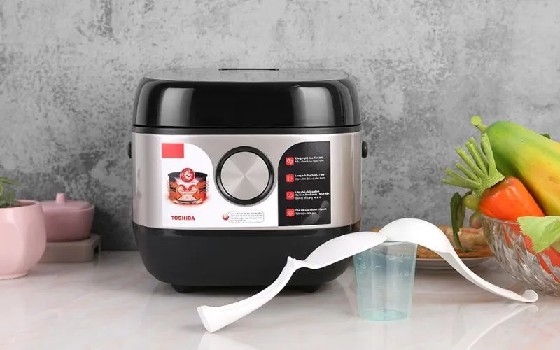 Nồi cơm điện cao tần Toshiba RC-18IX1PV 1.8 lít công suất 1300W cao cấp