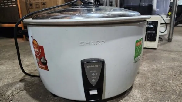 Nồi cơm công nghiệp