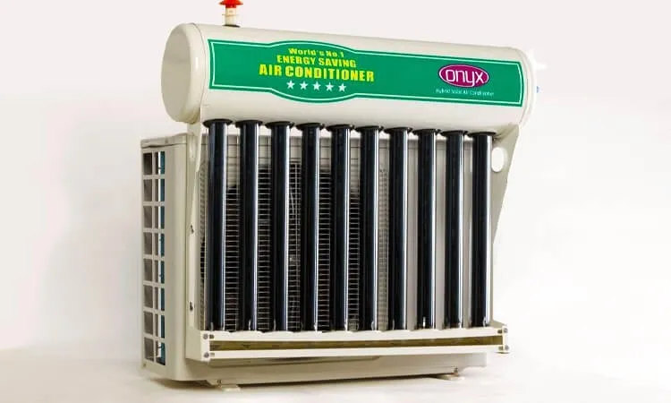 Góc nghiêng tấm pin 10-15° tối ưu cho vĩ độ 8-16°N (Việt Nam), tránh bóng râm từ 9h-15h