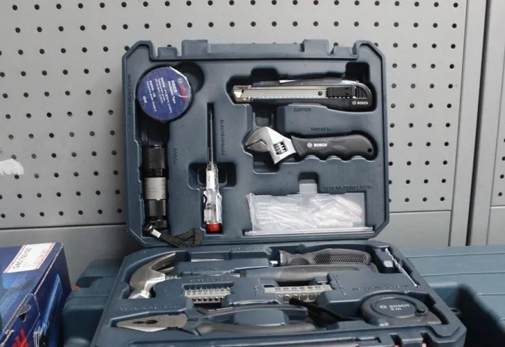 Bộ dụng cụ đa năng 66 món Bosch hỗ trợ đắc lực cho việc tháo lắp máy lạnh