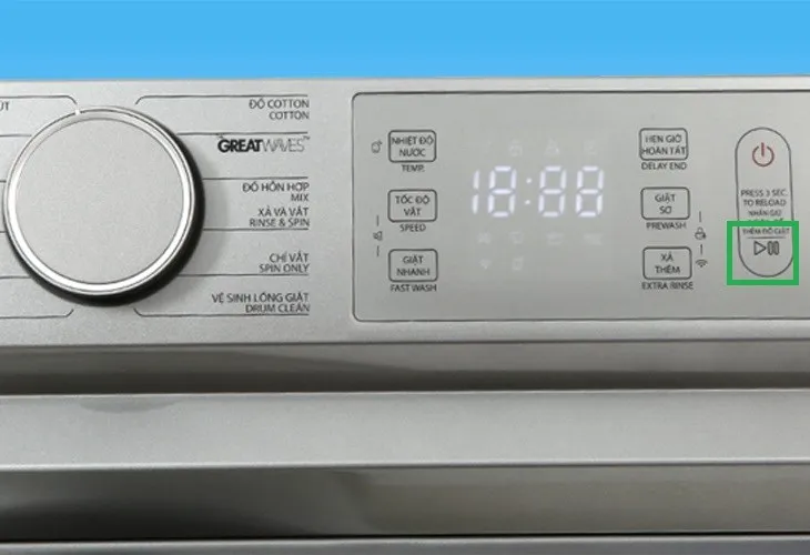 Nhấn nút Start để bắt đầu chương trình sấy khô quần áo