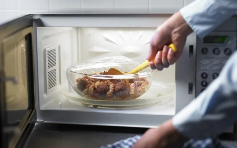 Lưu ý an toàn khi vận hành lò vi sóng