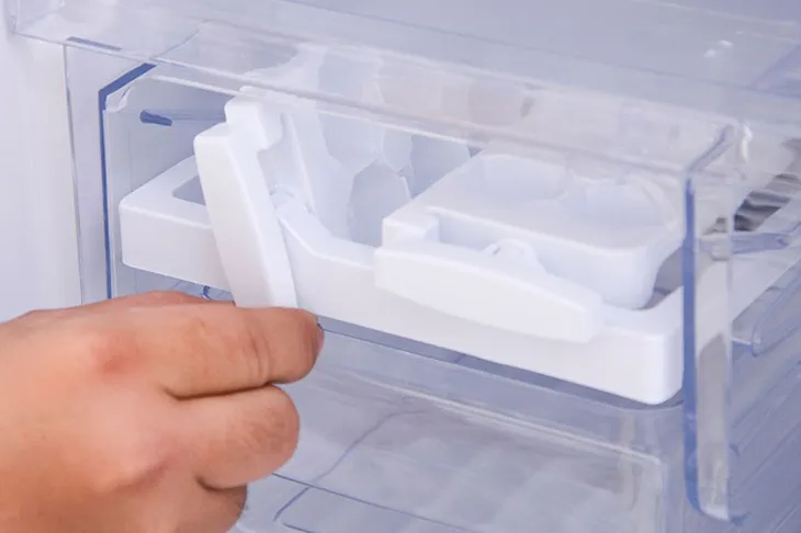 Hướng dẫn kiểm tra độ kín của gioăng cao su cửa tủ lạnh để tránh thất thoát nhiệt