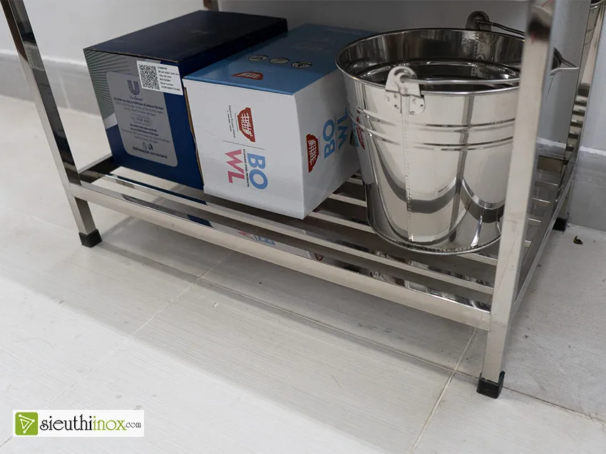 Góc nhìn khác của kệ inox 3 tầng