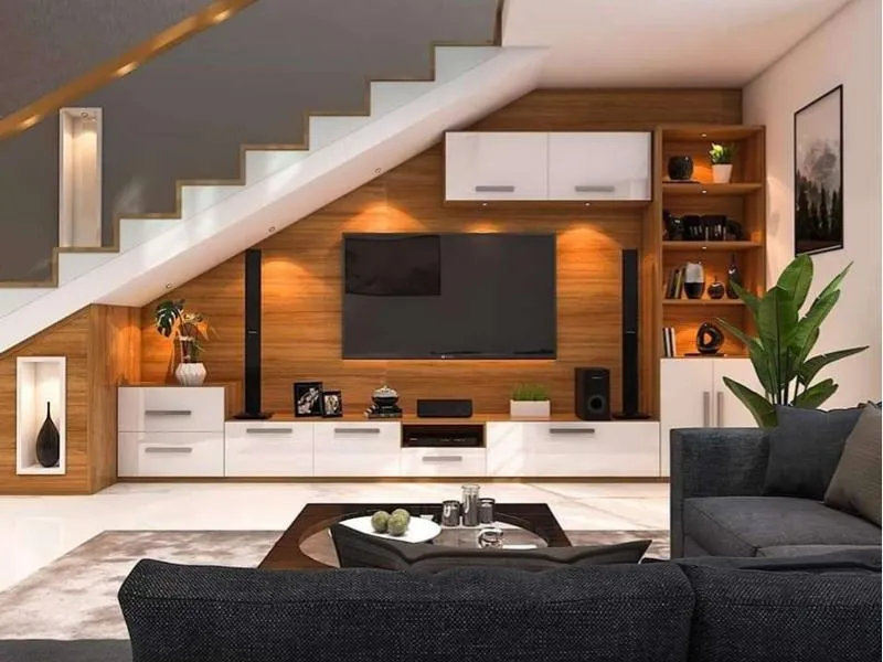 Kệ tivi để gầm cầu thang với kích thước vừa phải, hài hòa với không gian xung quanh