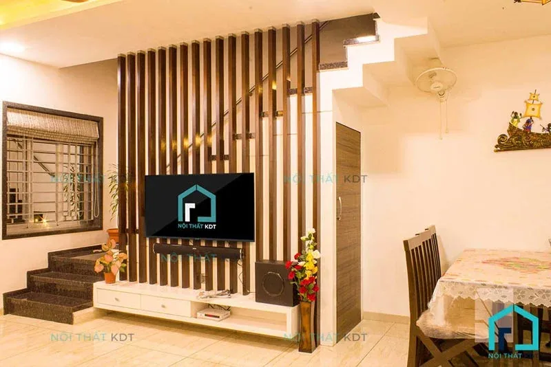 Kệ tivi kết hợp vách ngăn cầu thang