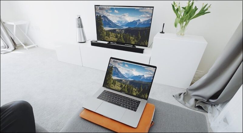 Hướng Dẫn Chi Tiết Cách Khắc Phục Tình Trạng Kết Nối Máy Tính Với Tivi Không Full Màn Hình