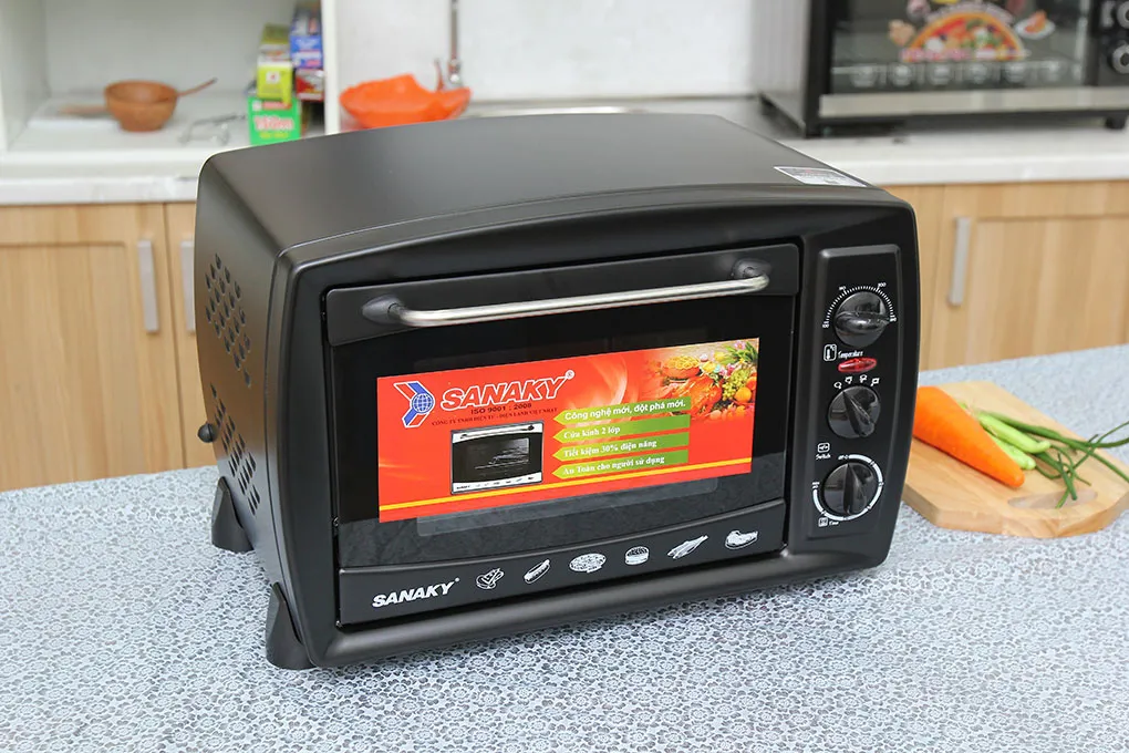 Mẫu tủ lạnh thùng dung tích lớn của Sanaky được lắp ráp tỉ mỉ từng chi tiết