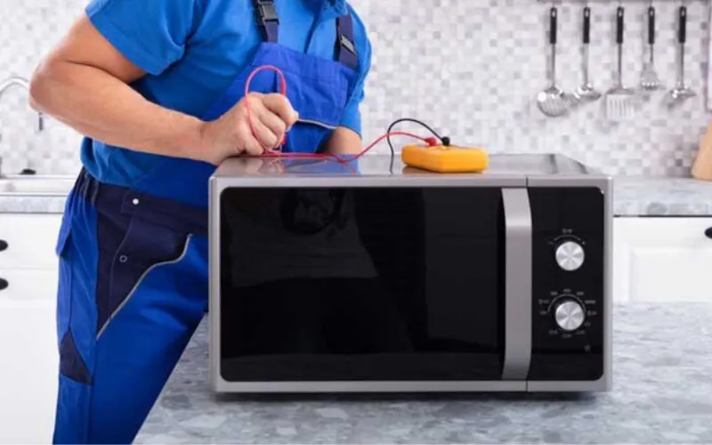 Lỗi biến thế và tụ cao áp gây cháy cầu chì