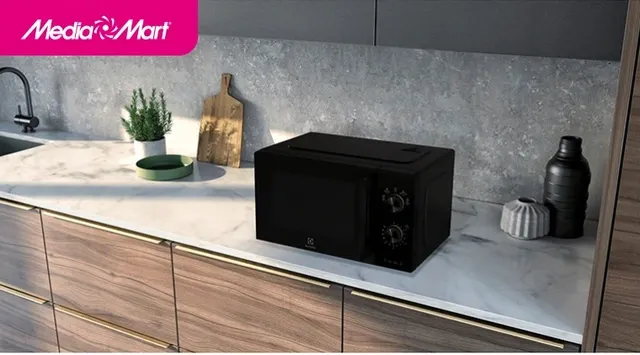 Lò vi sóng Electrolux EMM20K22B