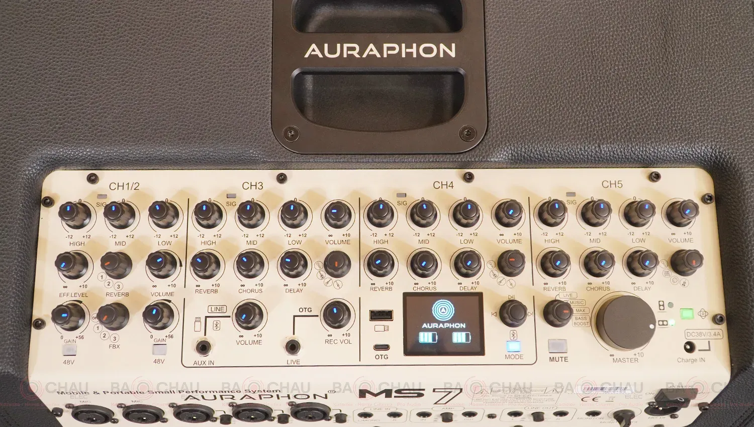 Mẫu loa kéo di động hiện đại với nhiều tính năng kết nối thông minh