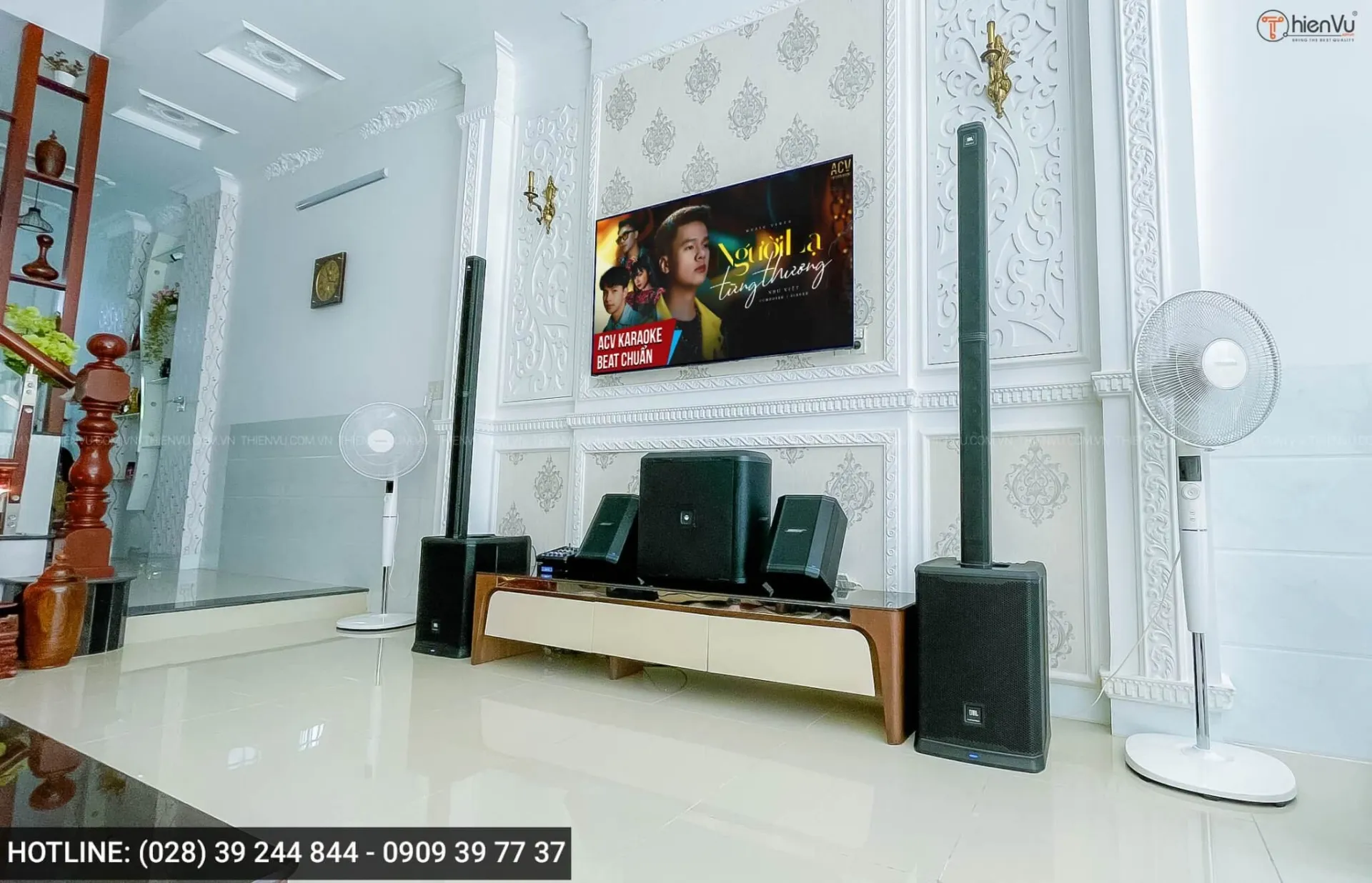 Loa di động JBL PRX One