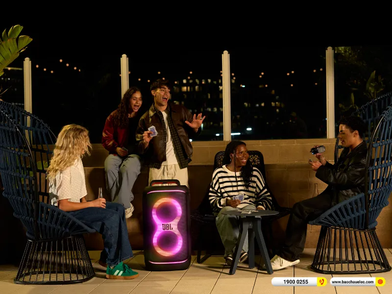 Loa JBl Partybox Stage 320