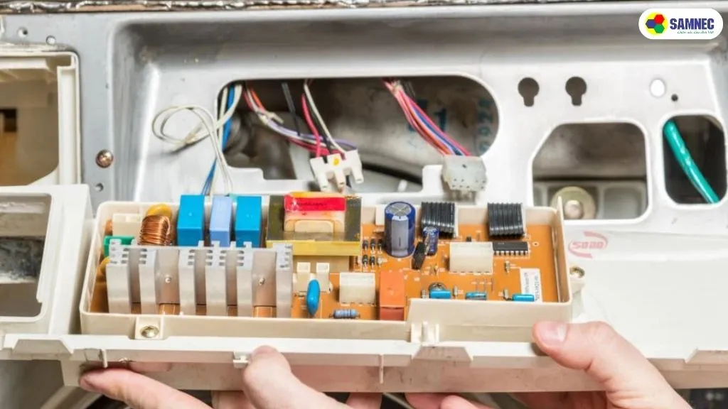 Đường tín hiệu từ phao áp suất về bo mạch bị hỏng