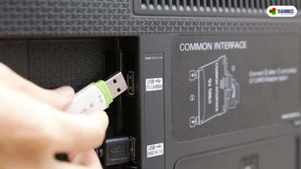 Kiểm tra âm thanh từ USB, DVD hoặc YouTube