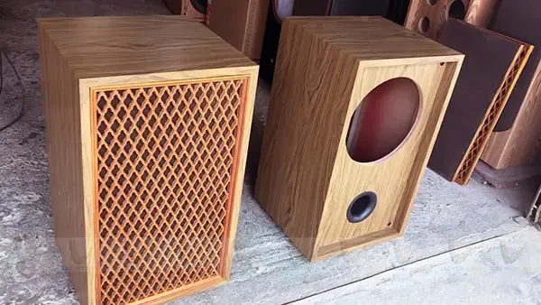 Mẫu thùng loa toàn dải bass 30 có lưới mắt cáo