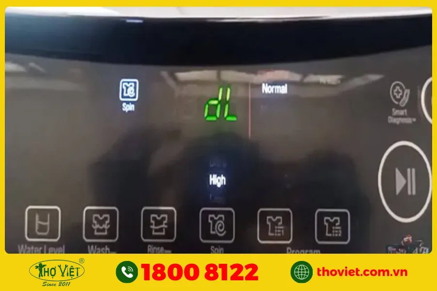 Lỗi DL trên máy giặt LG là một vấn đề phổ biến mà người dùng có thể gặp phải trong quá trình sử dụng. Lỗi này thường chỉ ra rằng có sự cố liên quan đến bộ phận cửa máy giặt, có thể xuất phát từ các vấn đề như: Bo mạch, bản lề hoặc chốt khóa an toàn.