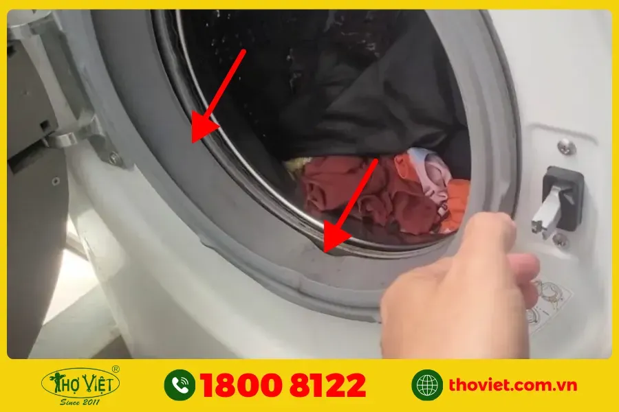 Cửa máy giặt LG bị kẹt